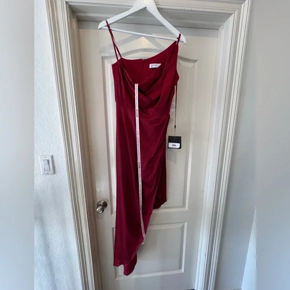 NWT Mac Duggal Sz 6 One Shoulder Hi-low Deep Red High Slit Gown 70177 - Picture 4 of 6